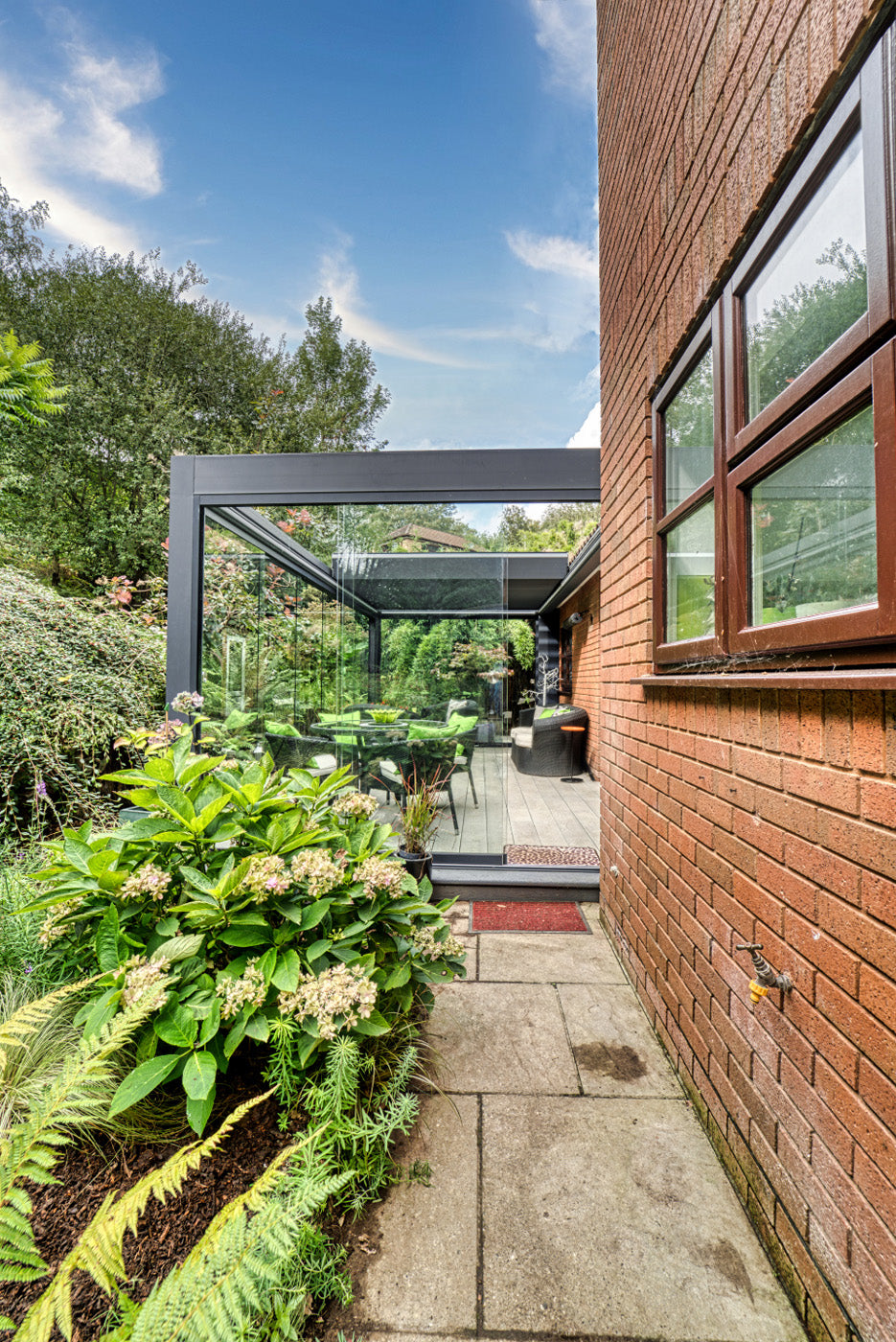 Deponti Pinela Deluxe – Aluminium Louvered Roof