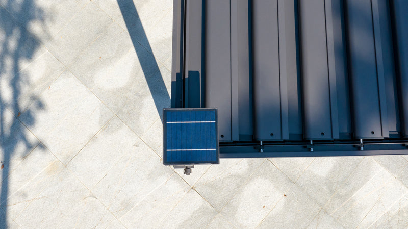 Hartman Como Aluminium Pergola (3x3 m & 4x3 m) – Adjustable Louvered Roof with Solar LED Lights