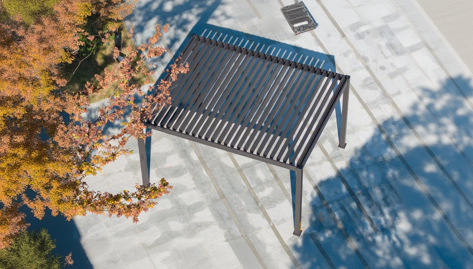 Hartman Como Aluminium Pergola (3x3 m & 4x3 m) – Adjustable Louvered Roof with Solar LED Lights