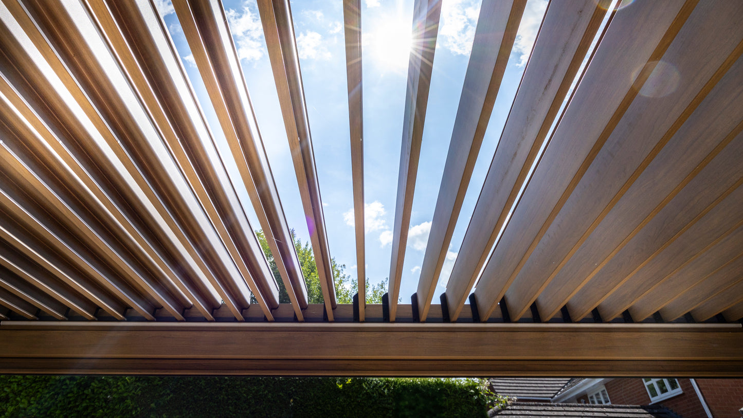 Hartman Como Aluminium Pergola (3x3 m & 4x3 m) – Adjustable Louvered Roof with Solar LED Lights