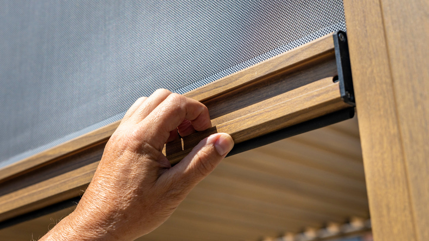 Hartman Como Aluminium Pergola (3x3 m & 4x3 m) – Adjustable Louvered Roof with Solar LED Lights