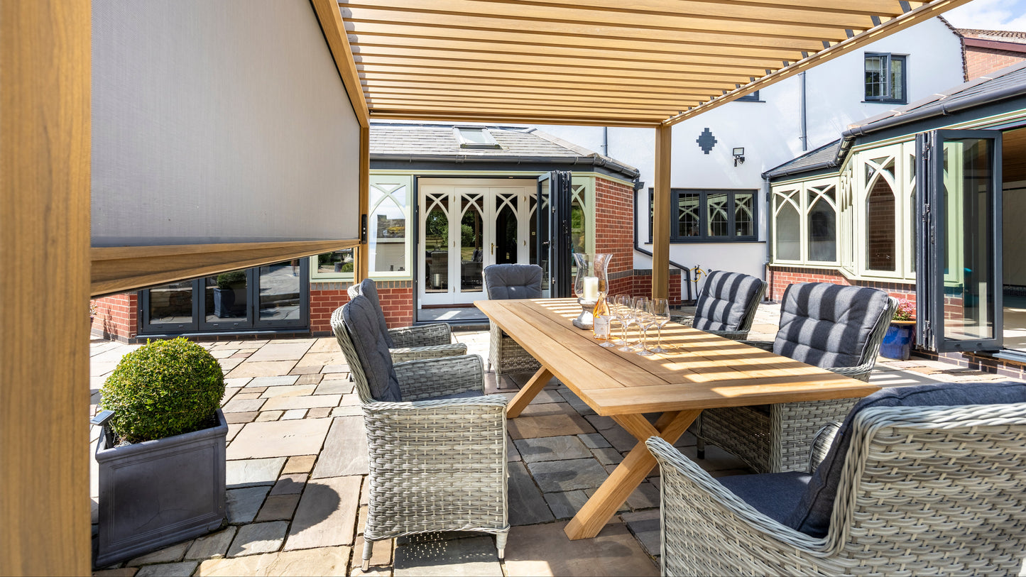 Hartman Como Aluminium Pergola (3x3 m & 4x3 m) – Adjustable Louvered Roof with Solar LED Lights