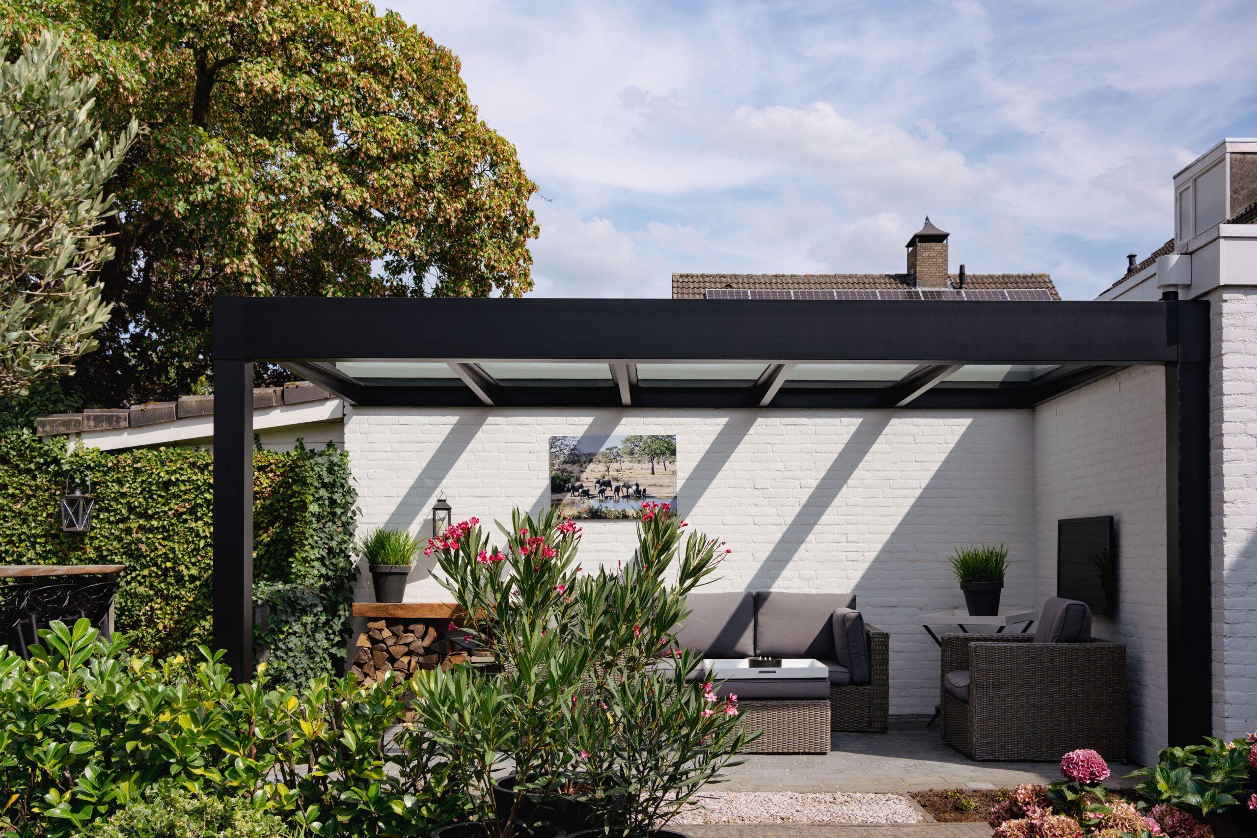 Deponti Trebbiano Glass Pergola — Seamless Luxury Between Home & Garden