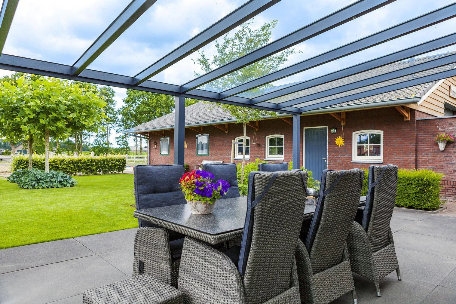 Deponti Pigato Plus – Wide-Span Glass Roof Veranda