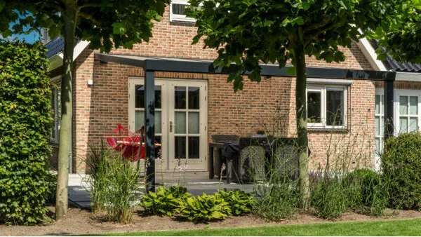 Deponti Giallo Aluminium Veranda — Sleek Strength, Timeless Design