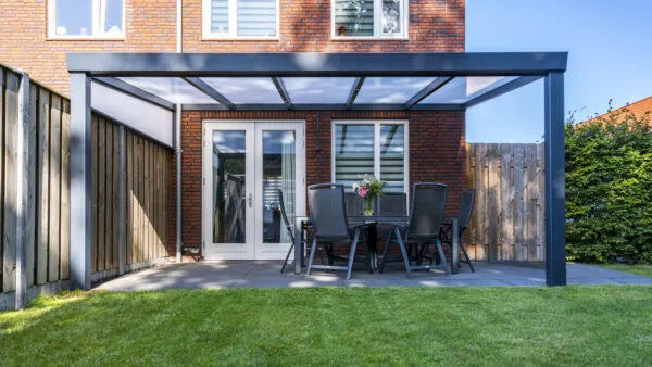 Deponti Giallo Aluminium Veranda — Sleek Strength, Timeless Design