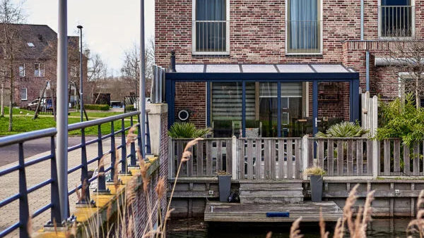 Deponti Giallo Aluminium Veranda — Sleek Strength, Timeless Design