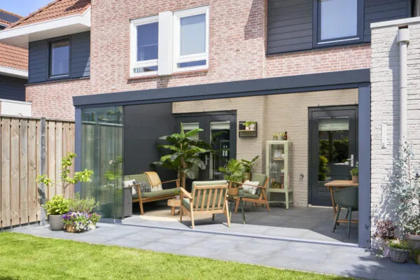 Deponti Giallo Aluminium Veranda — Sleek Strength, Timeless Design