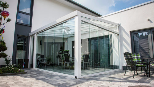 Deponti Giallo Aluminium Veranda — Sleek Strength, Timeless Design