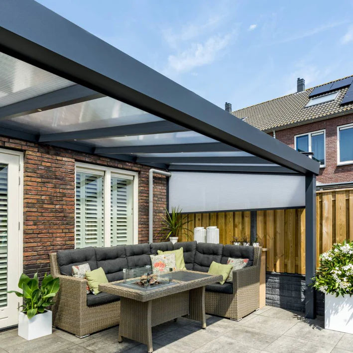 Deponti Giallo Aluminium Veranda — Sleek Strength, Timeless Design