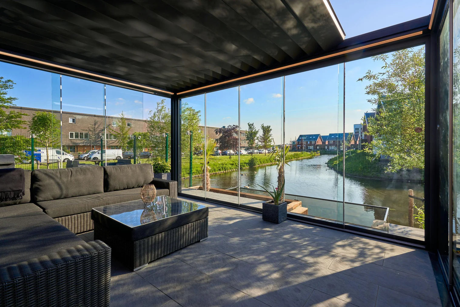 Deponti Pinela Deluxe – Aluminium Louvered Roof