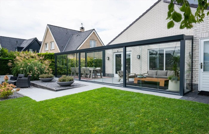 Deponti Giallo Plus – Spacious Glass Roof Aluminium Veranda with Wide Span Design