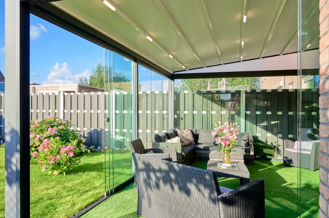 Deponti Verdeca Aluminium Pergola with Motorised Retractable Roof