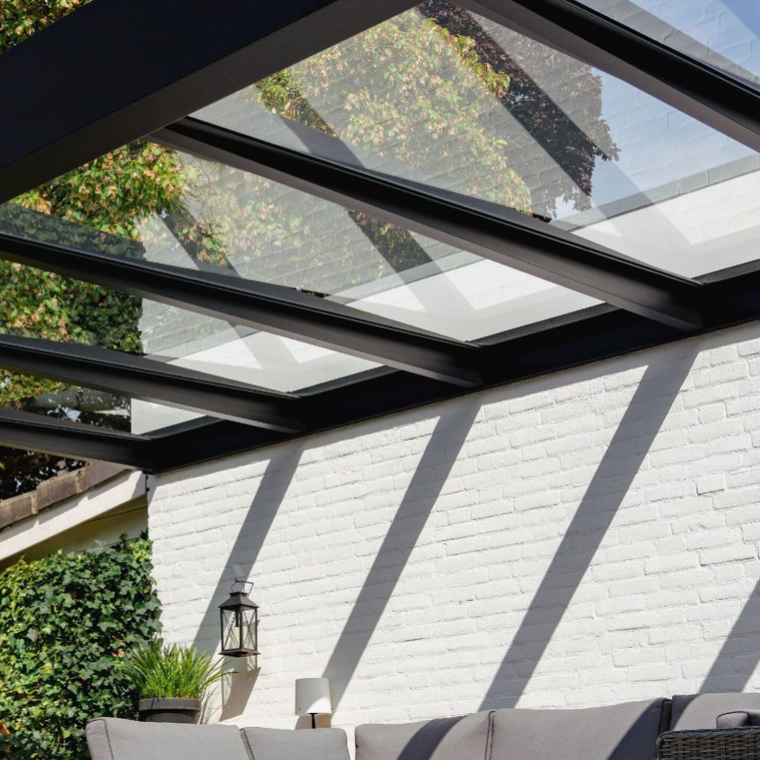 Reinforced glass roof
