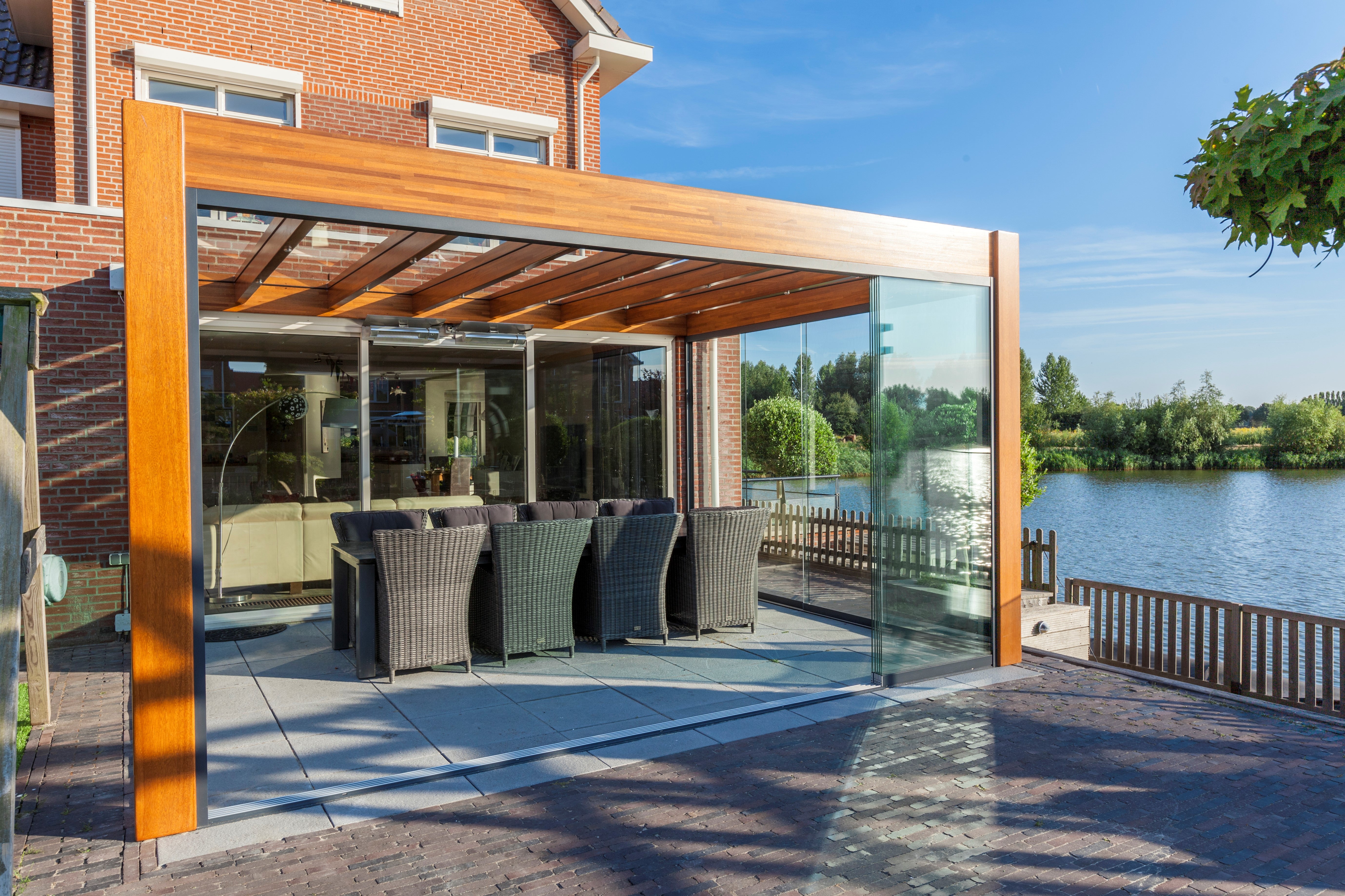 Deponti Trebbiano Glass Pergola — Seamless Luxury Between Home & Garden