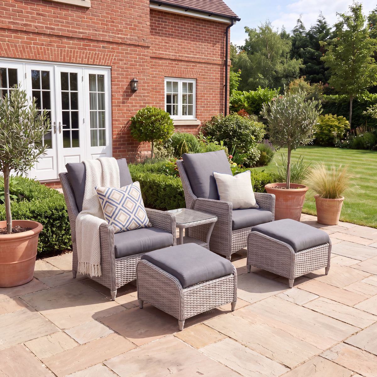 Nova Magnus 5pc Lounge Set with 0.5m Square Side Table, N27216