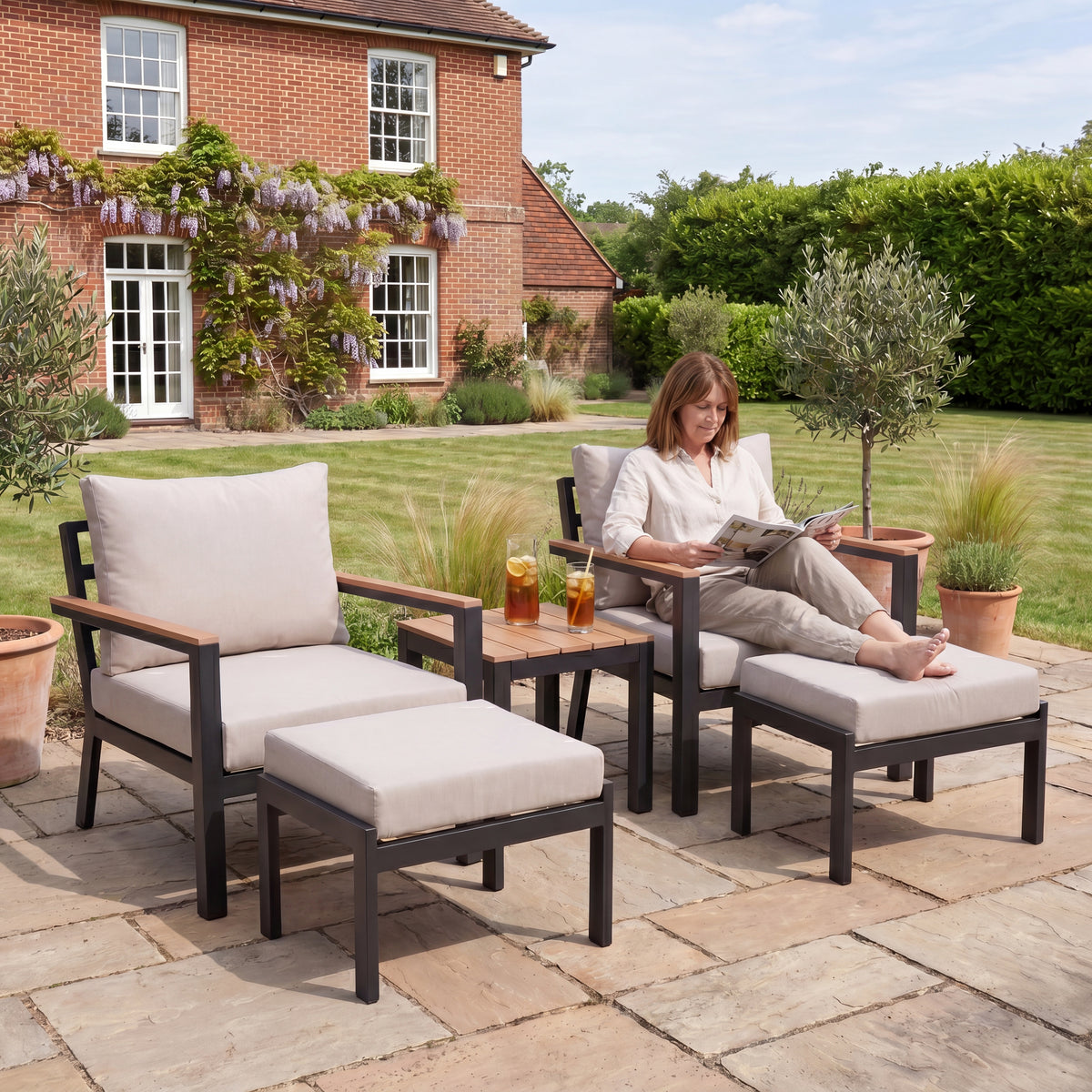 Nova Heidi 5pc Lounging Set with Square Side Table, N25010
