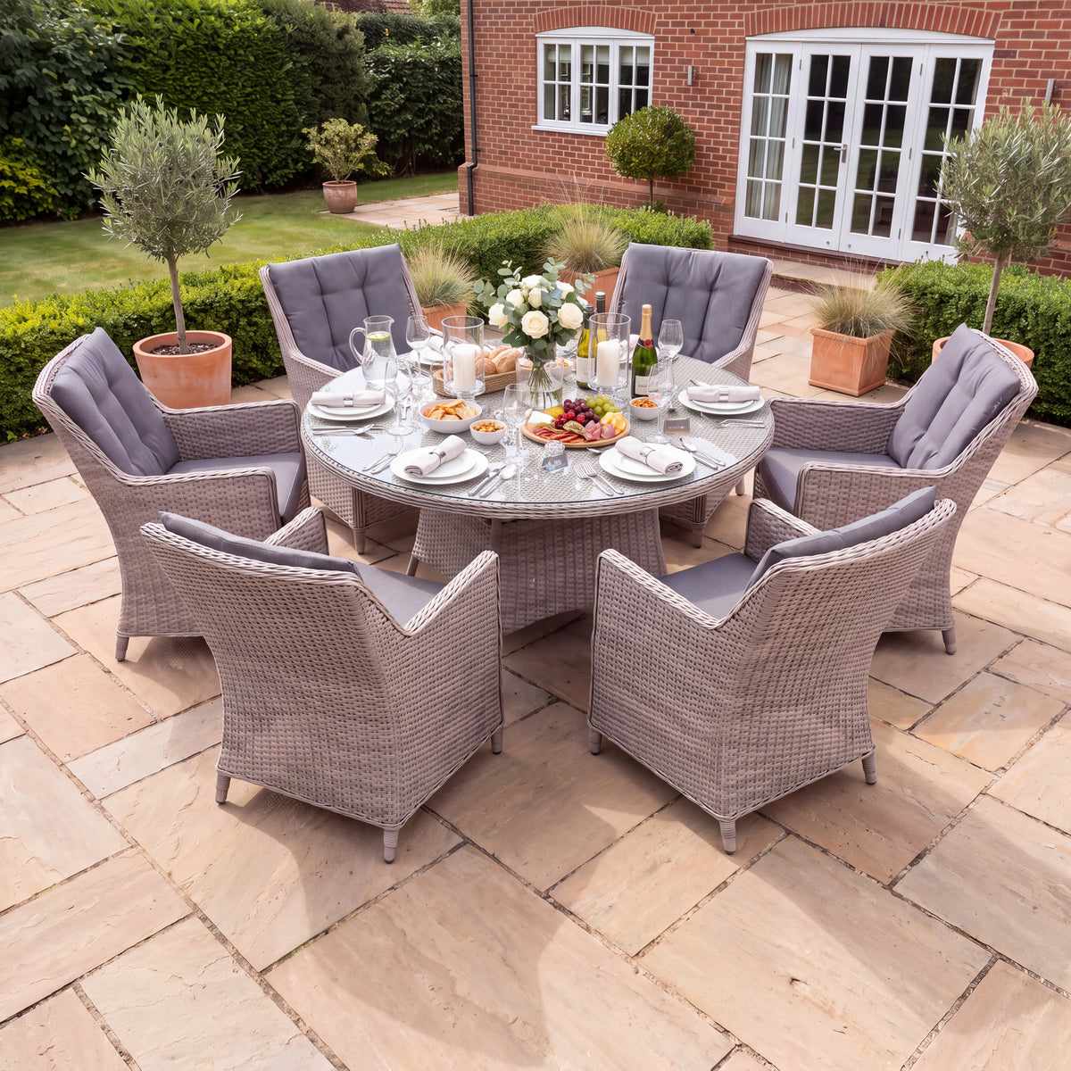 Nova Magnus 6 Seat Dining Set with 1.35m Round Table, N27220