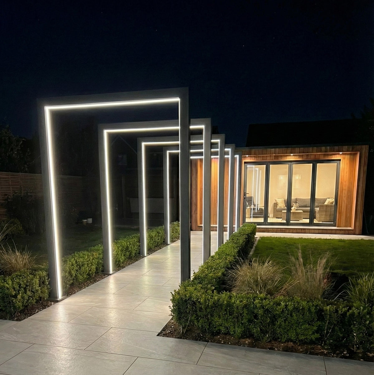 Nova Titan RGBW LED Pathway Arch, 125cm, Single arch, Grey, N26266