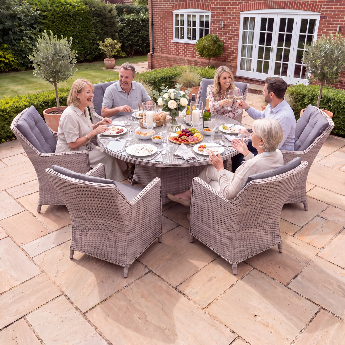Nova Magnus 6 Seat Dining Set with 1.35m Round Table, N27220