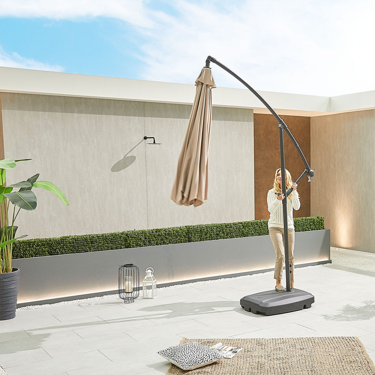 Nova Lyra Cantilever Parasol, 3m Round, Beige, N12079