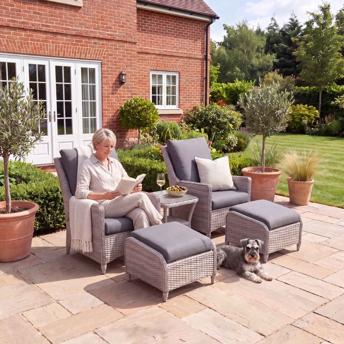 Nova Magnus 5pc Lounge Set with 0.5m Square Side Table, N27216