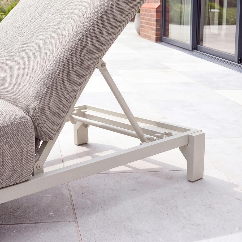 Nova Aire Sun Lounger, Pebble, N27240