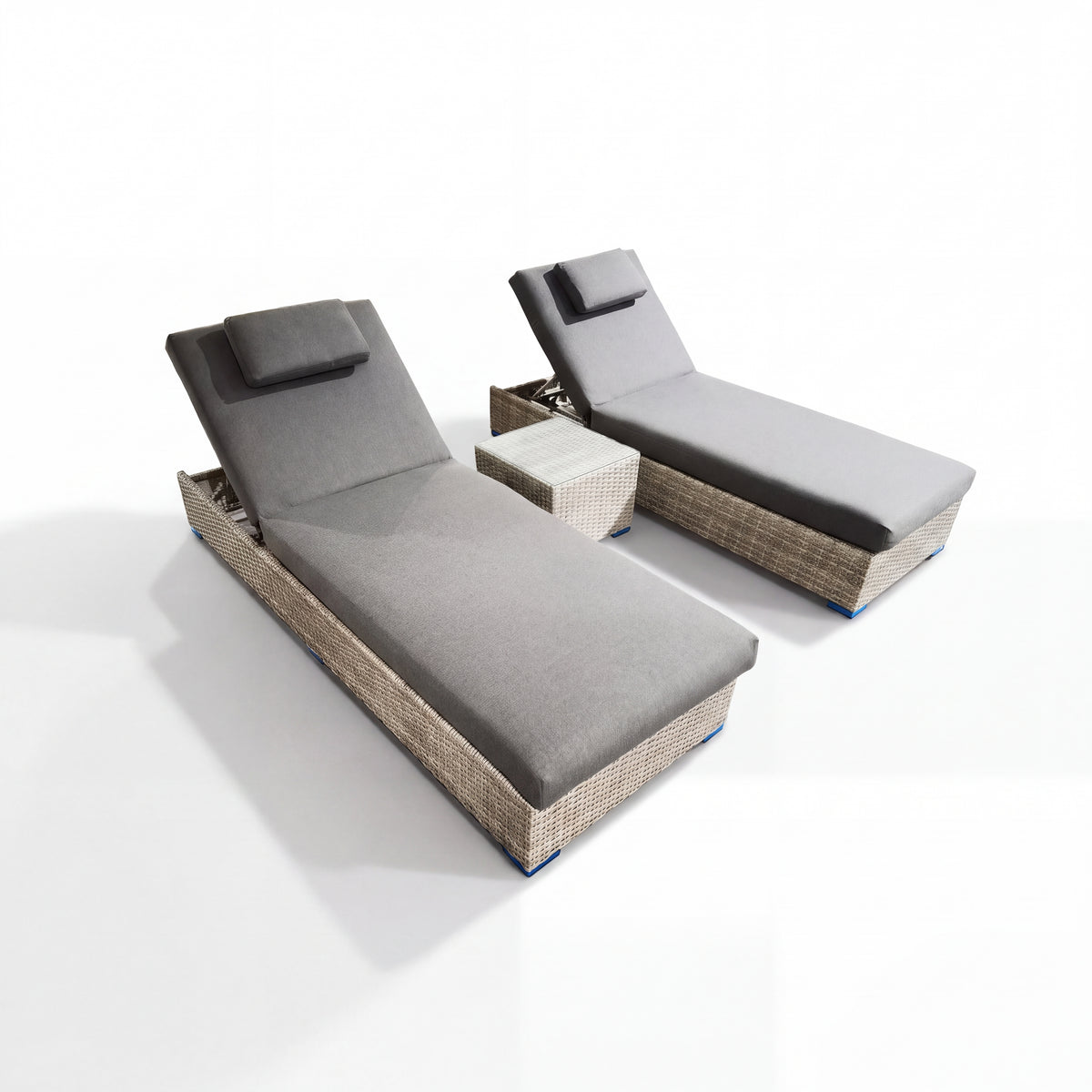 Nova Magnus Sun Lounging Set with 0.4m Square Side Table, N27217