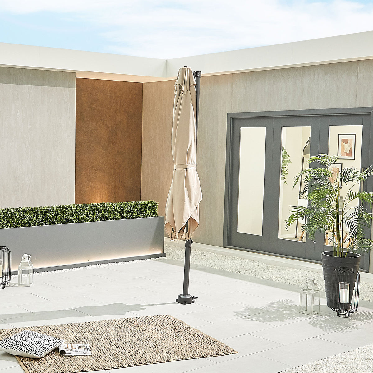 Nova Solis Cantilever Parasol, 2.5m Square, Beige, N17661