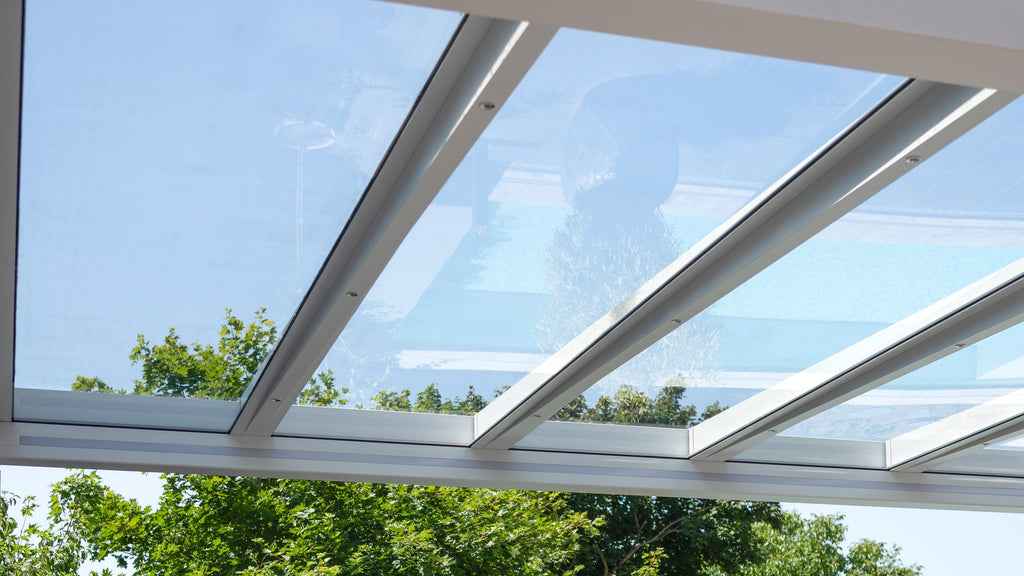 Deponti Pinela Glass Pergola – Luxurious Outdoor Living in Pure Glass