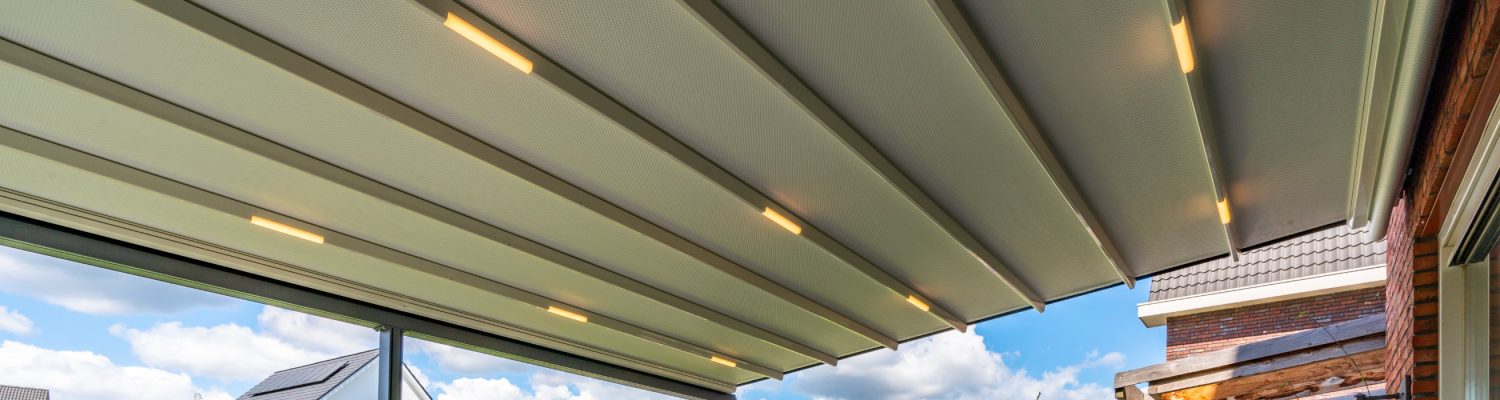 Deponti Verdeca Aluminium Pergola with Motorised Retractable Roof