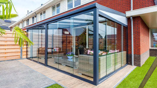 Deponti Nebbiolo Veranda – Elegant Aluminium Shelter for Every Season