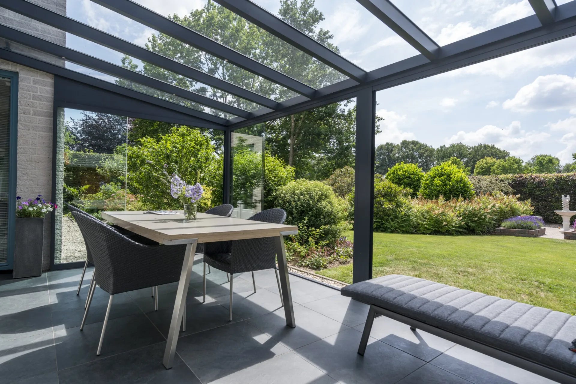Deponti Pigato Plus – Wide-Span Glass Roof Veranda