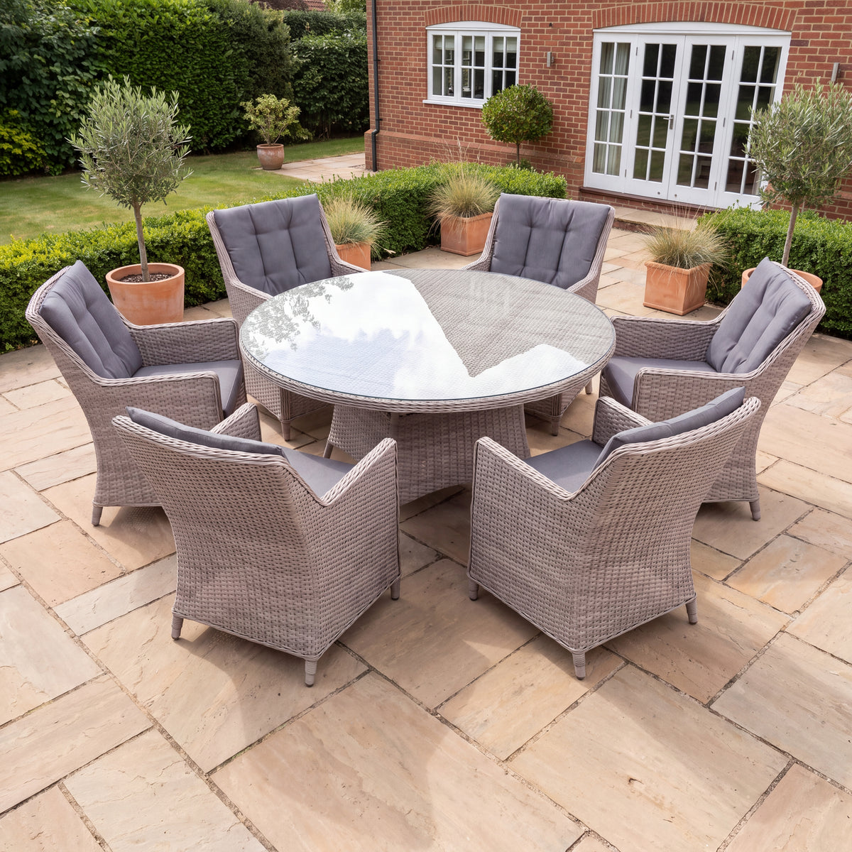 Nova Magnus 6 Seat Dining Set with 1.35m Round Table, N27220