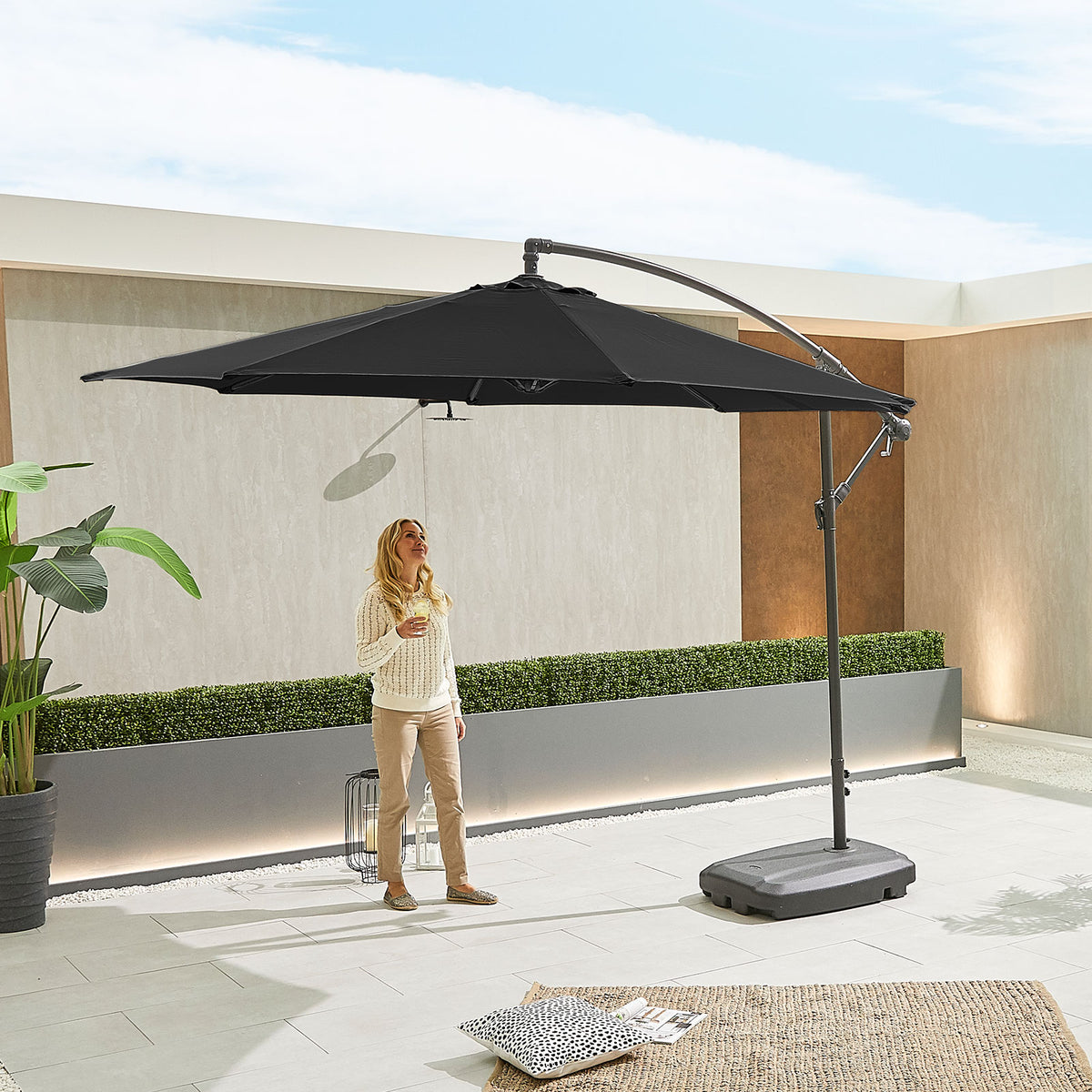 Nova Lyra Cantilever Parasol, 3m Round, Black, N15247