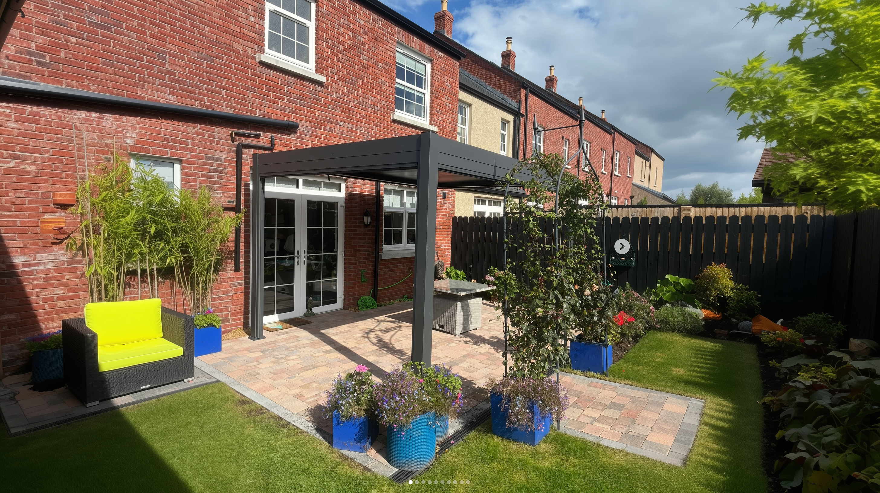 Hartman Como Aluminium Pergola (3x3 m & 4x3 m) – Adjustable Louvered Roof with Solar LED Lights