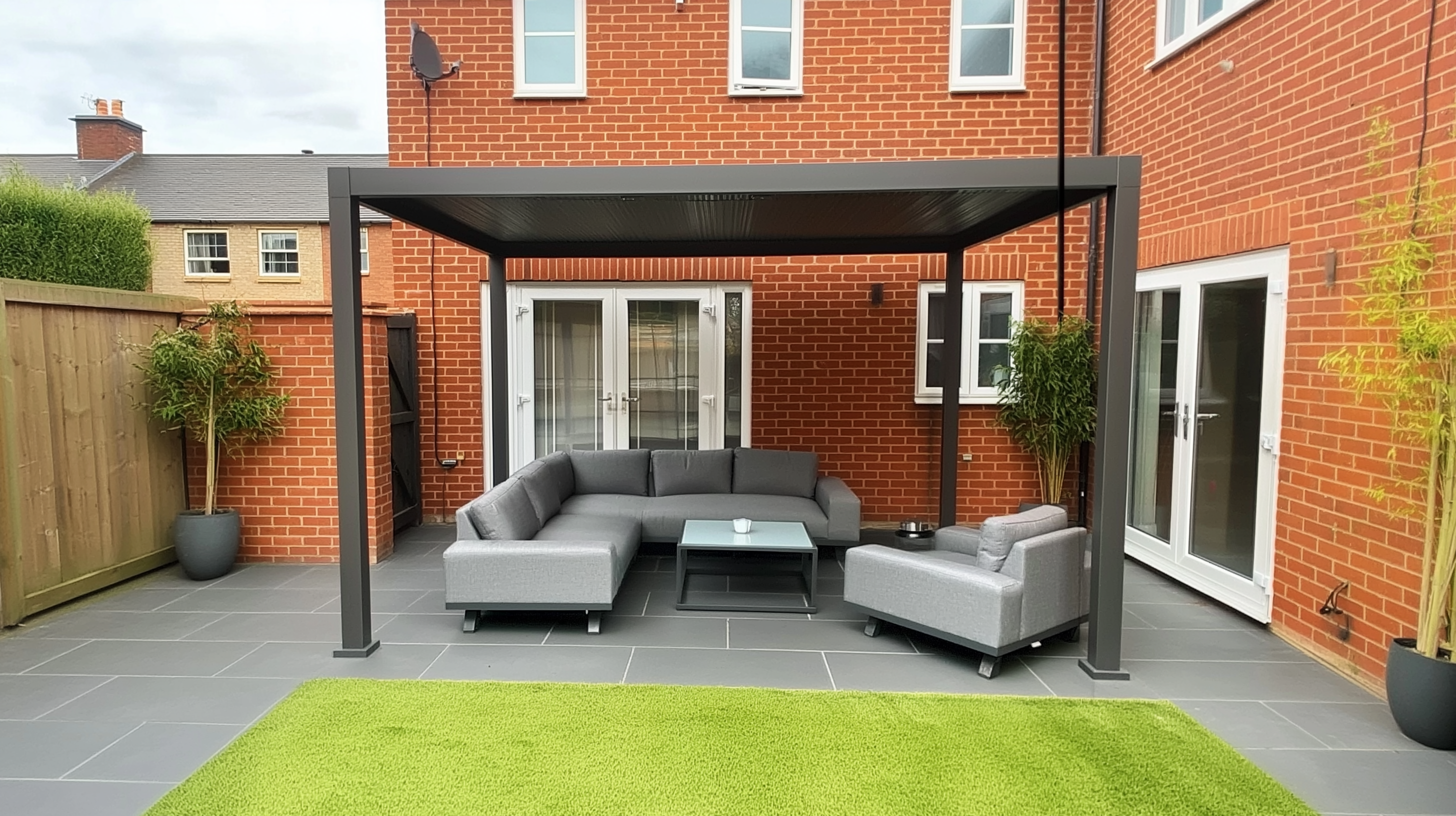 Hartman Como Aluminium Pergola (3x3 m & 4x3 m) – Adjustable Louvered Roof with Solar LED Lights
