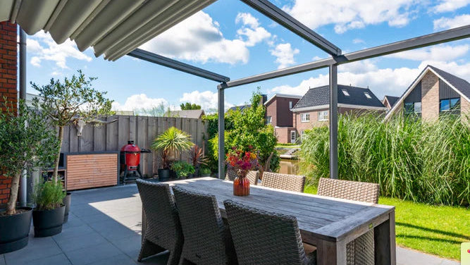Deponti Verdeca Aluminium Pergola with Motorised Retractable Roof